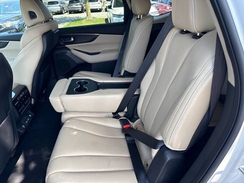 Used 2023 Acura MDX SH-AWD w/ Advance Package image 12