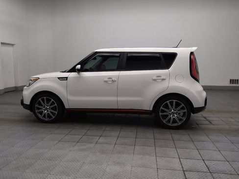 Used 2019 Kia Soul ! FWD image 3