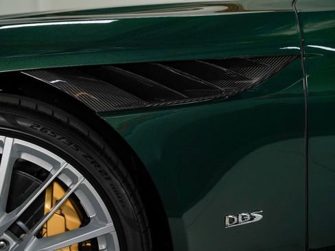 Used 2023 Aston Martin DBS Coupe image 20