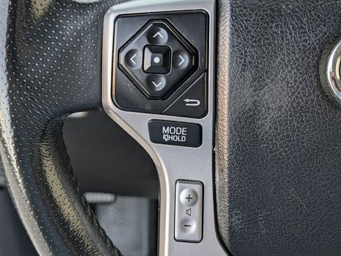 Used 2016 Toyota 4Runner Limited image 22