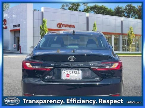 Used 2025 Toyota Camry LE w/ Convenience Package image 6
