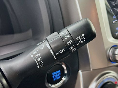 Used 2024 Toyota 4Runner Limited AWD/4WD image 21