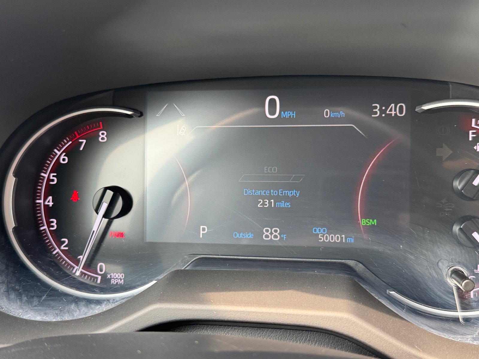 Used 2024 Toyota RAV4 XLE FWD image 22