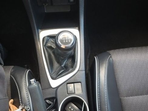 Used 2015 Toyota Corolla S image 19