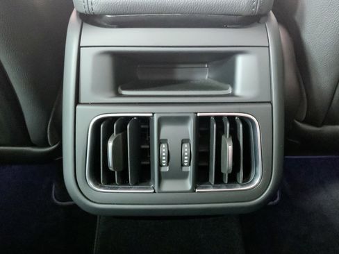 Used 2023 Maserati Grecale Modena image 36