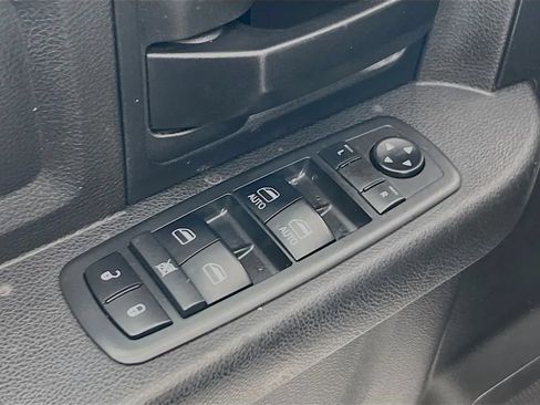 Used 2018 RAM 2500 Tradesman RWD image 18
