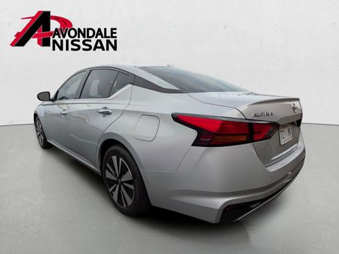 Used 2022 Nissan Altima 2.5 SV FWD image 3