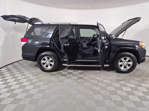 Used 2013 Toyota 4Runner SR5 w/ Premium Pkg w/3rd Row Seat AWD/4WD image 9