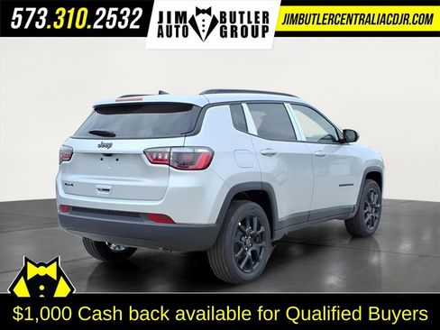 New 2026 Jeep Compass Latitude image 5