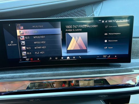 New 2026 BMW 750e xDrive w/ Executive Package image 31