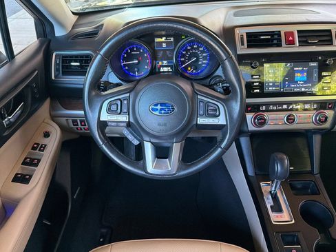 Used 2017 Subaru Outback 2.5i Limited AWD/4WD image 19
