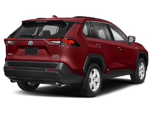 Used 2021 Toyota RAV4 XLE w/ Convenience Package AWD/4WD image 2