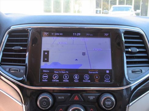 Used 2019 Jeep Grand Cherokee Limited image 23