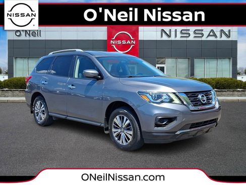 Used 2020 Nissan Pathfinder S AWD/4WD image 1