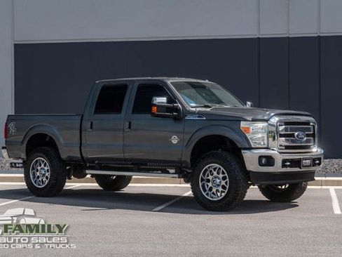 Used 2015 Ford F250 Lariat w/ Chrome Package AWD/4WD image 11