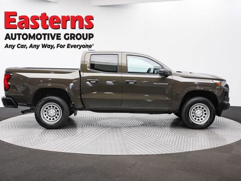 Used 2024 Chevrolet Colorado W/T RWD image 4