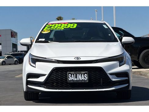Certified 2026 Toyota Corolla SE FWD image 9