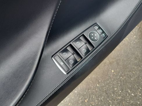Used 2019 Tesla Model S Performance AWD/4WD image 21