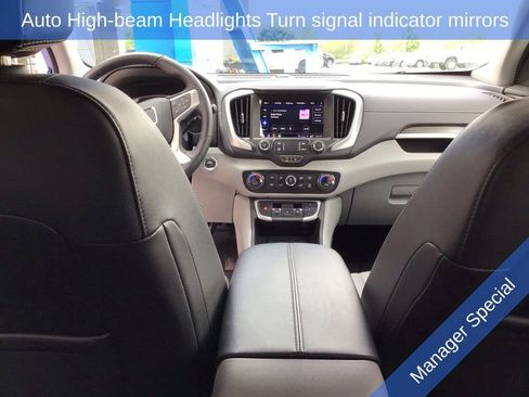 Used 2024 GMC Terrain SLT w/ LPO, Floor Liner Package AWD/4WD image 17