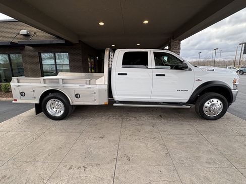 Used 2020 RAM 5500 Tradesman w/ Chrome Appearance Group image 5