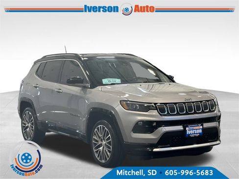 Used 2022 Jeep Compass Limited w/ Elite Group image 1