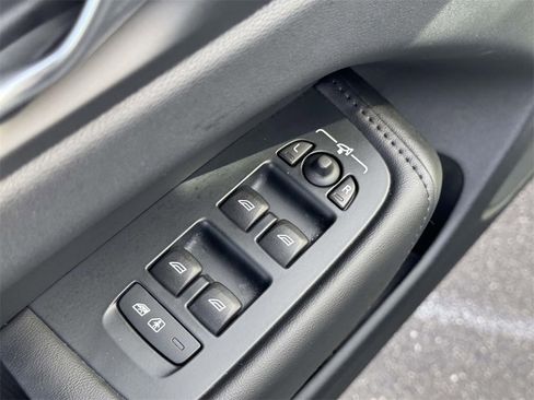 Certified 2024 Volvo XC60 B5 Plus w/ Protection Package Premier image 15