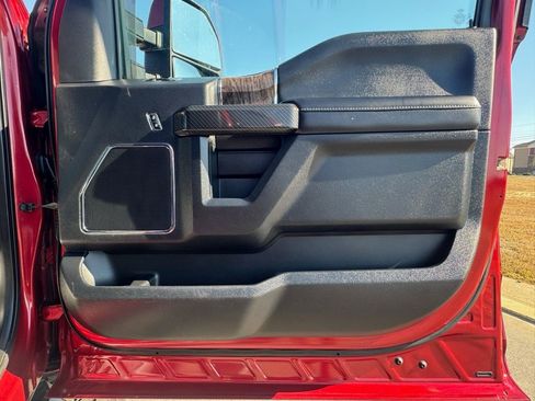 Used 2017 Ford F250 Lariat w/ Lariat Ultimate Package image 25