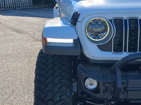 New 2026 Jeep Wrangler Sahara image 9