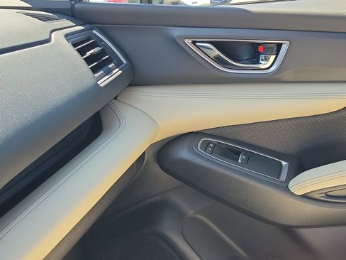 Used 2024 Subaru Ascent Limited w/ Technology Package image 30