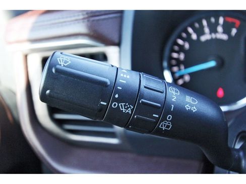 Used 2023 Ford Expedition Max Limited image 18