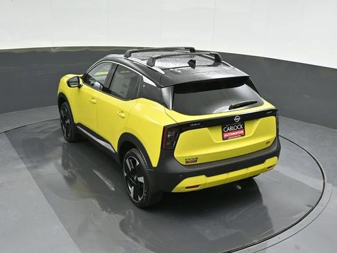 Used 2025 Nissan Kicks SR FWD image 27