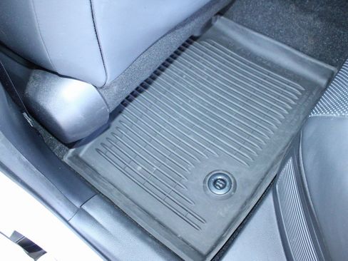 Used 2023 Toyota Crown Limited image 51