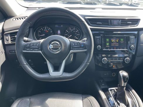 Used 2019 Nissan Rogue SL w/ Premium Package FWD image 15