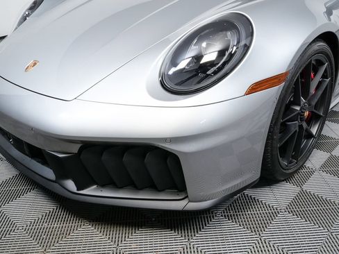 Certified 2025 Porsche 911 Carrera GTS image 31