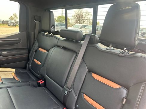Used 2023 GMC Sierra 1500 AT4 w/ Technology Package AWD/4WD image 21