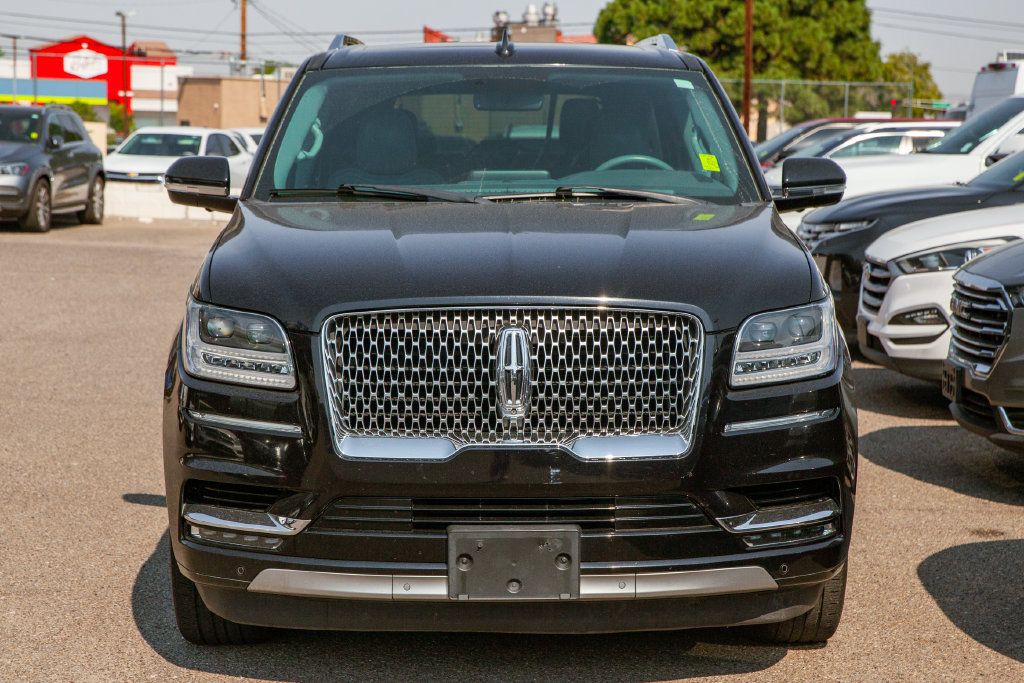 Used 2019 Lincoln Navigator Select RWD image 3