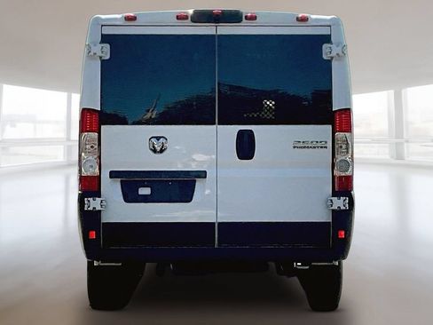 Used 2025 RAM ProMaster 2500 w/ U-Haul Equipment Group FWD image 5