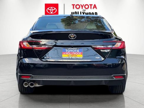 New 2026 Toyota Camry SE image 5