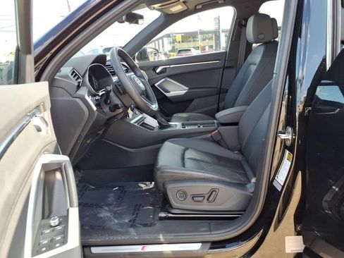 Used 2025 Audi Q3 2.0T Premium AWD/4WD image 18