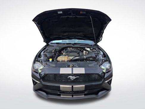 Used 2018 Ford Mustang Premium image 15