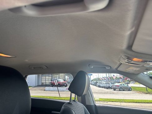 Used 2021 Kia Seltos S AWD/4WD image 18