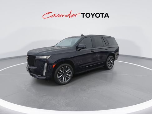 Used 2023 Cadillac Escalade Sport w/ LPO, Floor Liner Package AWD/4WD image 4