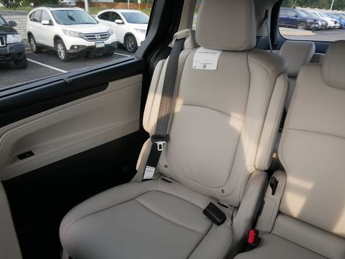 New 2026 Honda Odyssey EX-L image 12