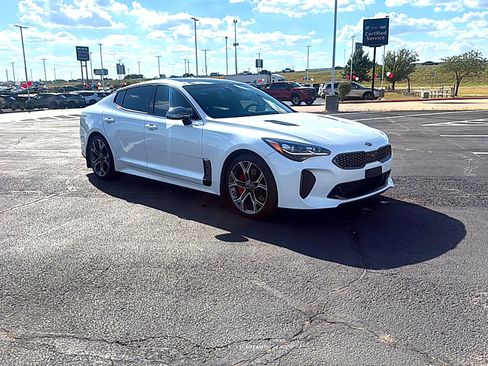 Used 2020 Kia Stinger GT2 RWD image 4
