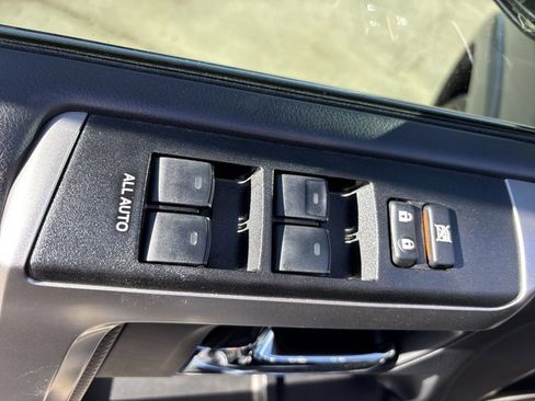 Used 2024 Toyota 4Runner Limited image 21
