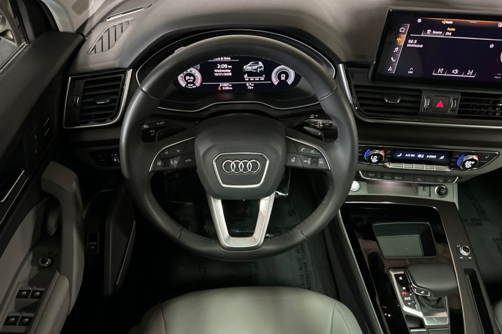 Used 2023 Audi Q5 2.0T Premium Plus w/ Premium Plus Package AWD/4WD image 13
