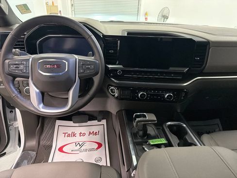 Used 2026 GMC Sierra 1500 SLT w/ SLT Premium Plus Package AWD/4WD image 14