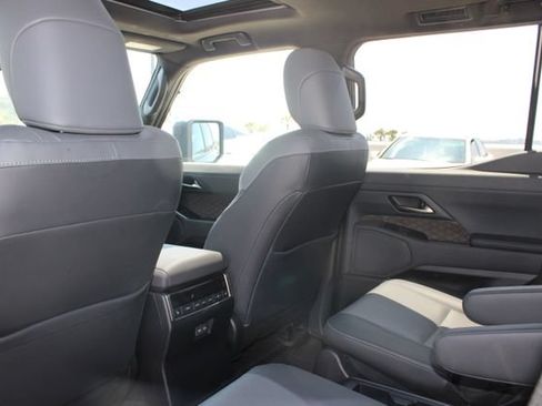 Certified 2024 Lexus GX 550 w/ Cold Area Package AWD/4WD image 9