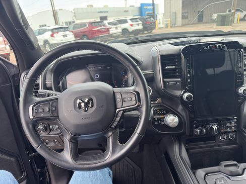 Used 2023 RAM 1500 Limited image 9