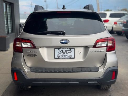 Used 2018 Subaru Outback 2.5i Premium AWD/4WD image 3
